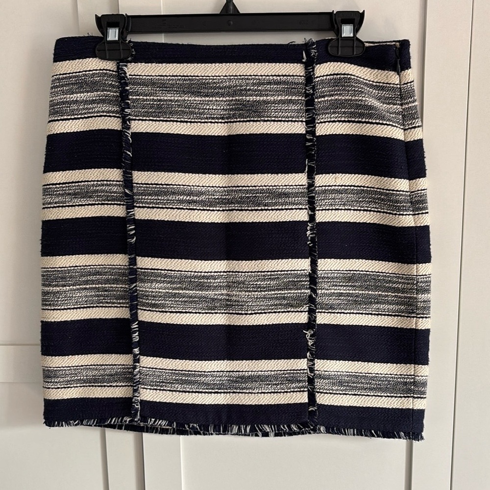 Banana Republic White and Blue Mini Pencil Skirt